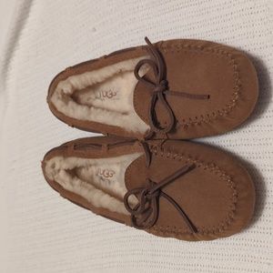 NW/OT UGG Australia tan moccasin leather slip-on shoes Sz 4